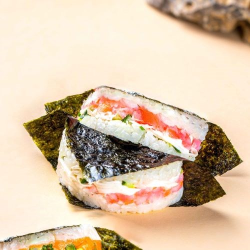 Онигири с креветкой и снежным крабом 1681 - фото 5127