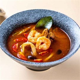 {{photo.Alt || photo.Description || 'Том ям'}}